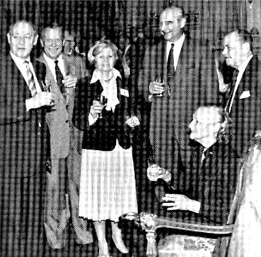 «Gibbon», « Pie», «Hermine», Roger BECKER, «Hérisson» et Hubert FOURCADE lors dÂ’un congrès de lÂ’amicale à Lyon en 1983